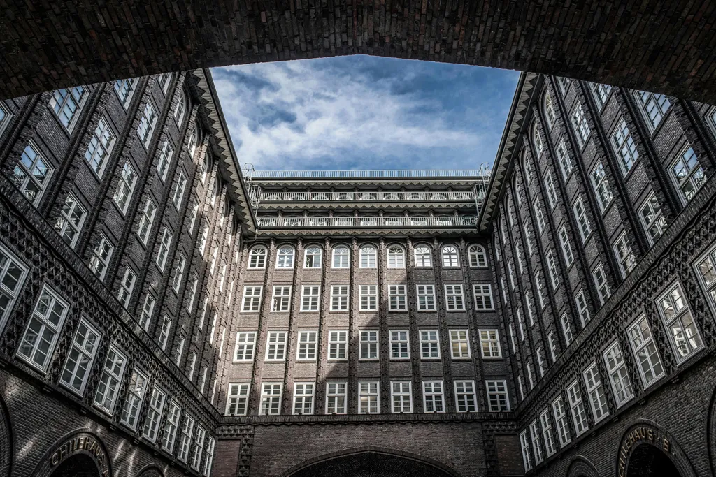 Mit der richtigen Webseite Kunden gewinnen im Bau- und Handwerksbereich