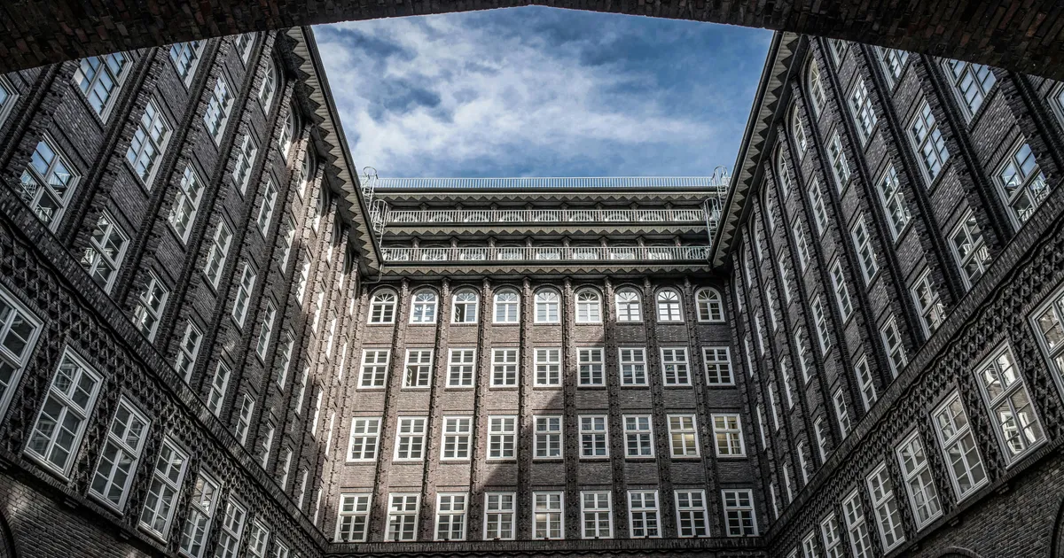 Mit der richtigen Webseite Kunden gewinnen im Bau- und Handwerksbereich